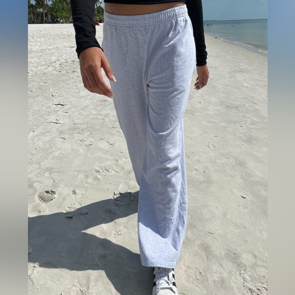 Brandy Melville Lounge Pants with Pockets Grey
